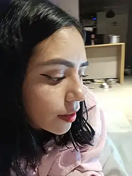 Sara-215 online show from 03/10/26, 03:00