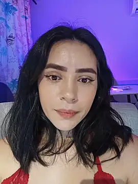 Snapshot of Sara-215 chatting on 05/03/26, 05:46 Sara-215 online show from 05/03/26, 05:46