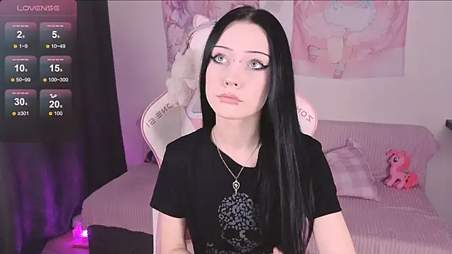 Snapshot of ophelia_amber chatting on 06/19/26, 10:02 ophelia amber online show from 06/19/26, 10:02