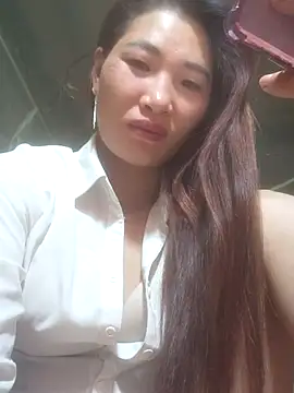 Snapshot of HGiasexy69 chatting on 05/05/26, 11:02 HGiasexy69 online show from 05/05/26, 11:02