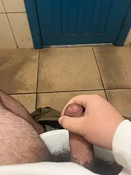 Snapshot of bfbfbfrr chatting on 10/30/25, 02:40 bfbfbfrr online show from 10/30/25, 02:40