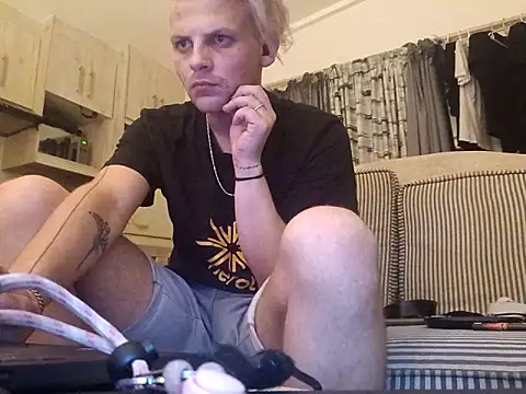 THOMMONSTER5299 online show from 02/05/26, 01:21