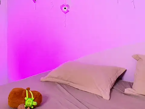 Aprilsweet2005 online show from 01/14/26, 02:01