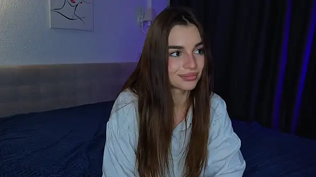 LauraHansil online show from 05/19/26, 01:56