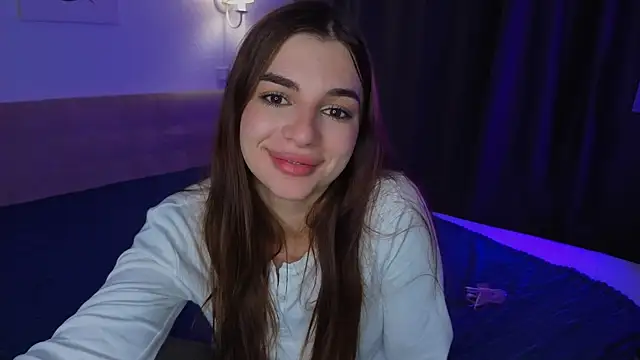 LauraHansil online show from 06/14/26, 02:24