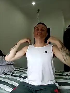 Caliguy36 online show from 11/04/25, 02:38