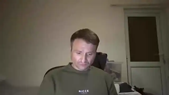 Snapshot of Caliguy36 chatting on 06/05/26, 01:34 Caliguy36 online show from 06/05/26, 01:34