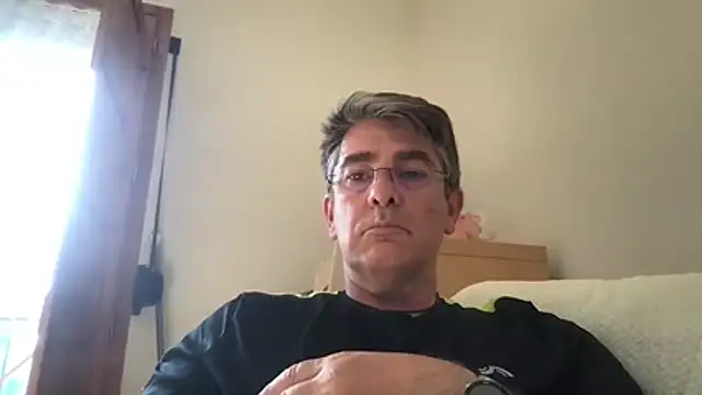 miangelpt online show from 04/21/26, 03:39