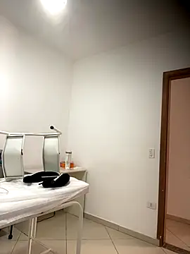 sabrinaneves online show from 12/19/25, 03:08