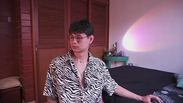 estmonnn online show from 02/21/26, 09:49