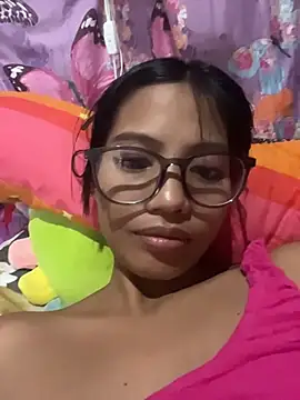 Snapshot of hottiebabe23 chatting on 11/01/25, 04:47 hottiebabe23 online show from 11/01/25, 04:47