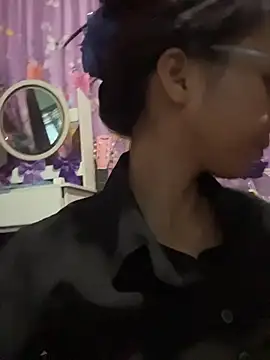 Snapshot of hottiebabe23 chatting on 11/01/25, 10:56 hottiebabe23 online show from 11/01/25, 10:56