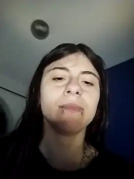 Snapshot of Bad0ll_3 chatting on 10/30/25, 02:46 Bad0ll 3 online show from 10/30/25, 02:46