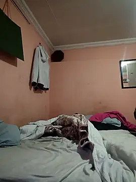 Snapshot of LILNMS chatting on 11/30/25, 12:58 LILNMS online show from 11/30/25, 12:58