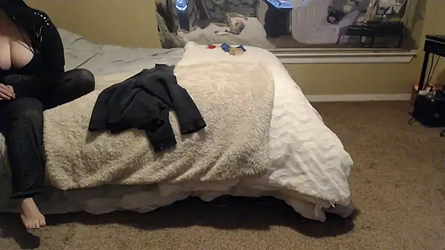 Skyl31 online show from 02/04/26, 03:01