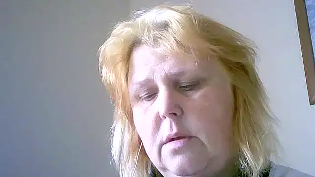 Sylviastar46 online show from 11/17/25, 09:48