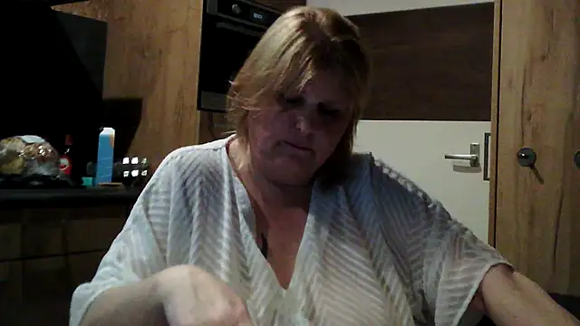 Sylviastar46 online show from 03/26/26, 09:42