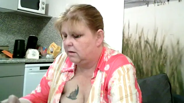 Sylviastar46 online show from 03/31/26, 07:47