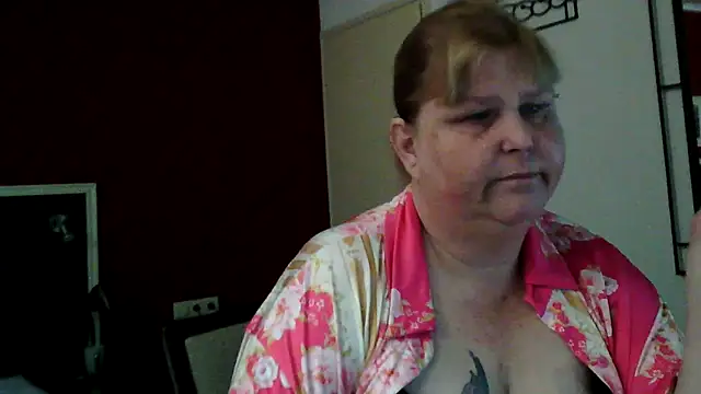 Sylviastar46 online show from 05/19/26, 08:09