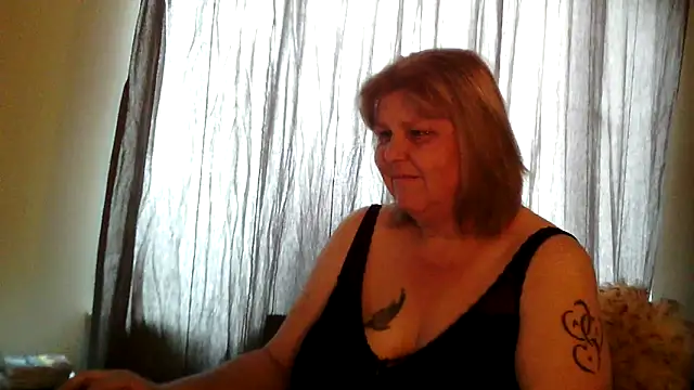 Sylviastar46 online show from 06/10/26, 03:33