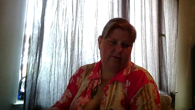 Sylviastar46 online show from 06/18/26, 07:41