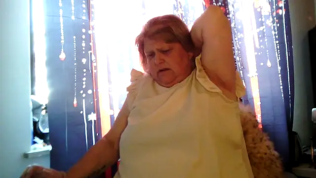 Sylviastar46 online show from 06/27/26, 07:24
