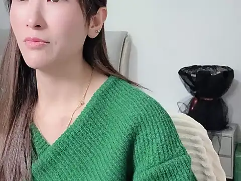 Snapshot of Doris-658 chatting on 11/17/25, 05:24 Doris-658 online show from 11/17/25, 05:24