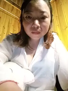 julybe online show from 05/25/26, 02:56
