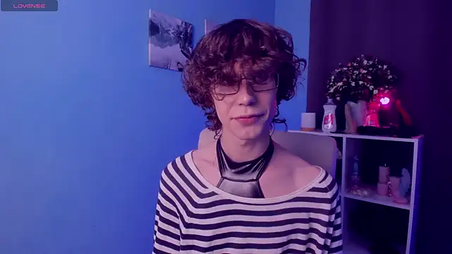 LeoBensyten online show from 11/05/25, 01:44