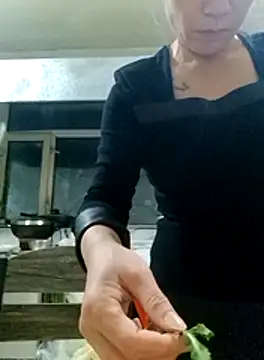 aniani11 online show from 11/17/25, 08:53