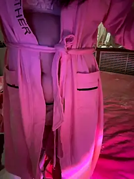 aniani11 online show from 11/28/25, 04:31