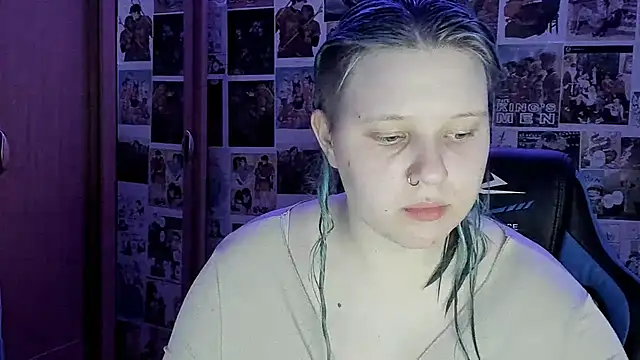 FoxPlayXX online show from 06/12/26, 11:25