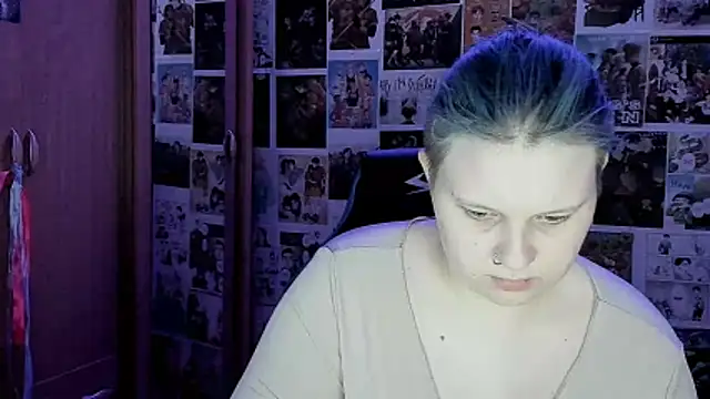 FoxPlayXX online show from 06/15/26, 08:00