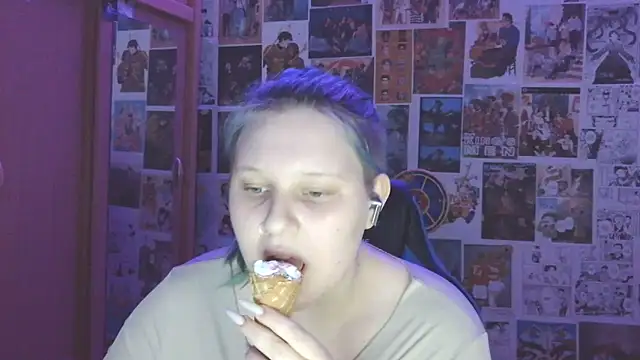 FoxPlayXX online show from 06/19/26, 08:23