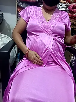 Snapshot of somagya chatting on 10/30/25, 09:00 somagya online show from 10/30/25, 09:00