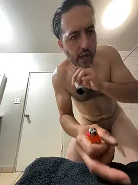 ezrah23 online show from 03/19/26, 06:23