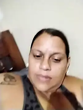 Snapshot of LexiBrown25 chatting on 10/30/25, 02:51 LexiBrown25 online show from 10/30/25, 02:51