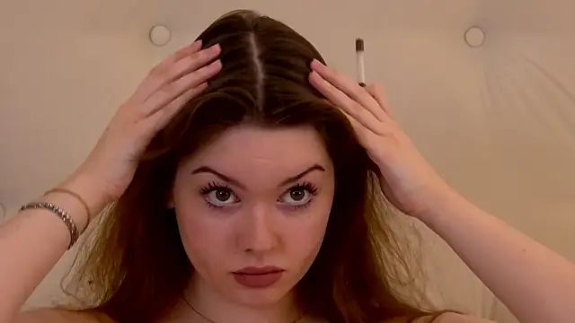 VickiBanx online show from 11/09/25, 04:11