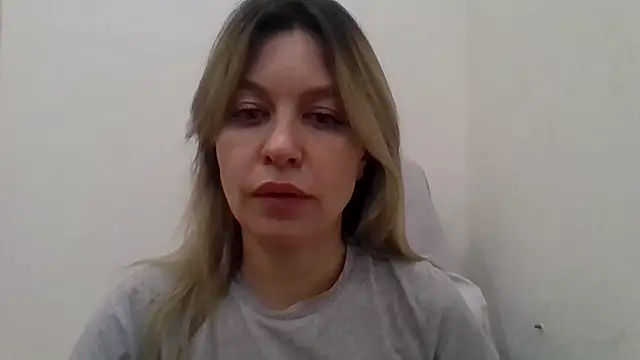 Little Milf 5 online show from 11/17/25, 05:08