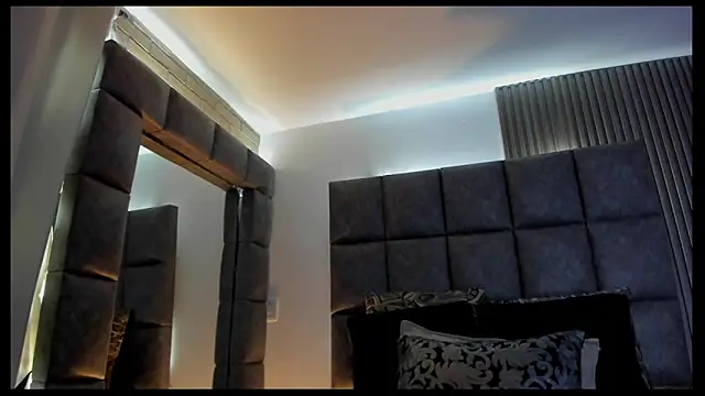 Snapshot of BrigitteVons chatting on 06/01/26, 02:13 BrigitteVons online show from 06/01/26, 02:13