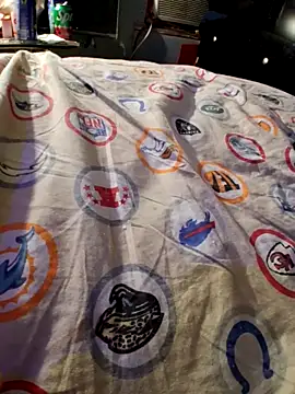 Snapshot of lerma26153 chatting on 10/29/25, 05:04 lerma26153 online show from 10/29/25, 05:04