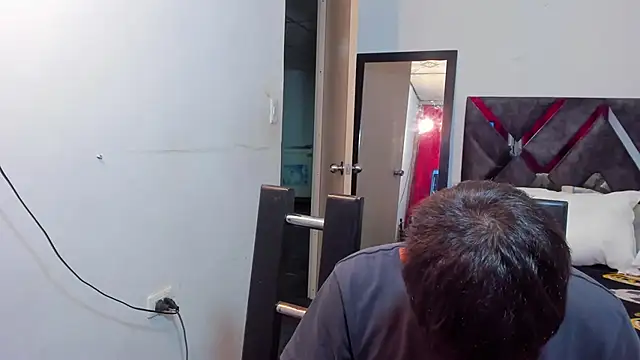 MollyandFher online show from 11/17/25, 01:11