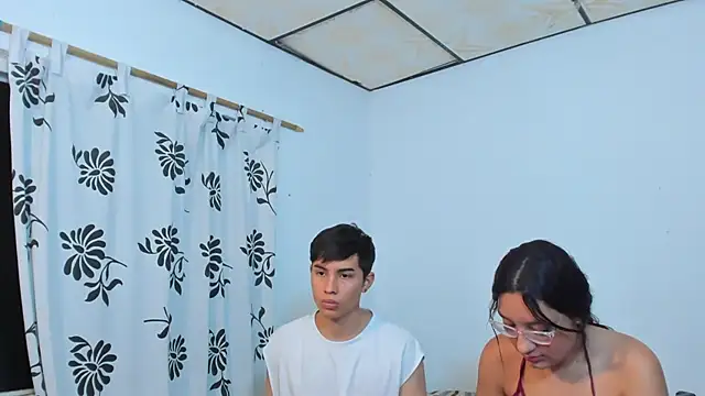 MollyandFher online show from 12/18/25, 10:16