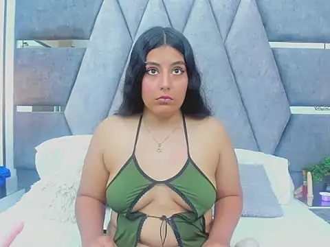 Snapshot of charlotte_chapman chatting on 11/07/25, 03:01 charlotte chapman online show from 11/07/25, 03:01