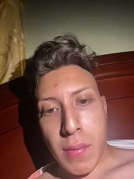 Snapshot of Dominick258 chatting on 10/29/25, 06:09 Dominick258 online show from 10/29/25, 06:09