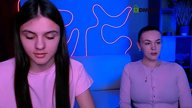 lisa dark  online show from 04/21/26, 09:37