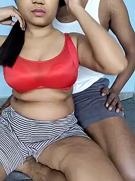 Snapshot of Cuty_Pussy1 chatting on 04/07/26, 11:32 Cuty Pussy1 online show from 04/07/26, 11:32