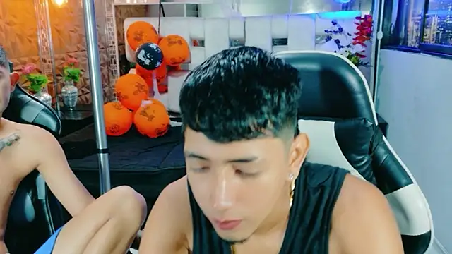 darwinandbrayann online show from 11/01/25, 12:18