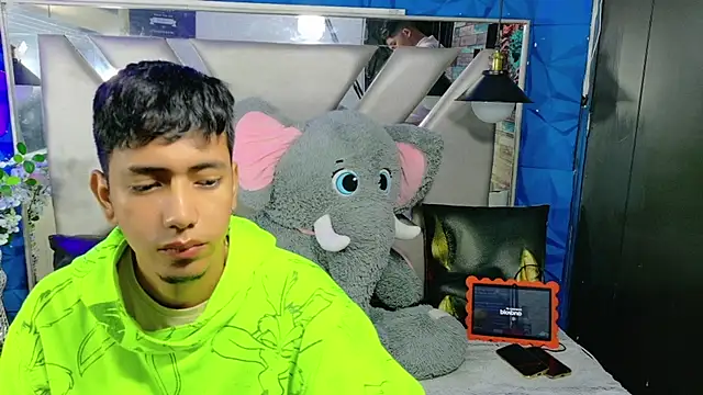 darwinandbrayann online show from 12/21/25, 04:08