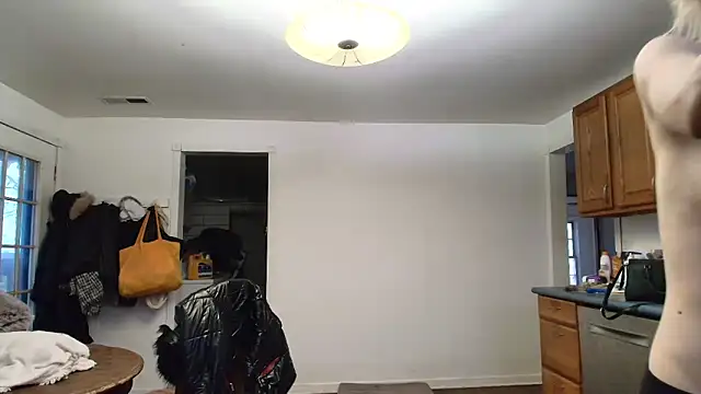 Snapshot of lanasharapovaxxx chatting on 11/30/25, 11:09 lanasharapovaxxx online show from 11/30/25, 11:09